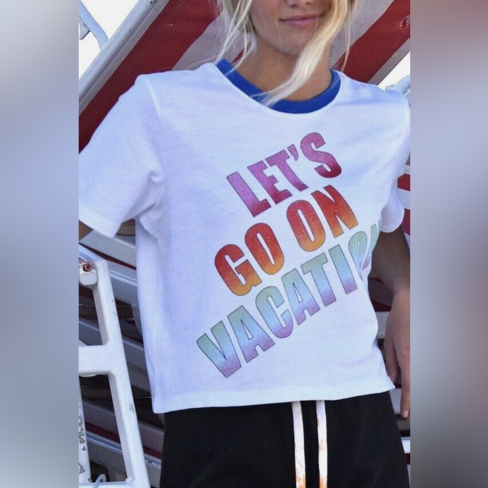 Warm Fun Warm NY Let’s Go On Vacation Tomboy Rainbow Tee T-Shirt Top XS NWT